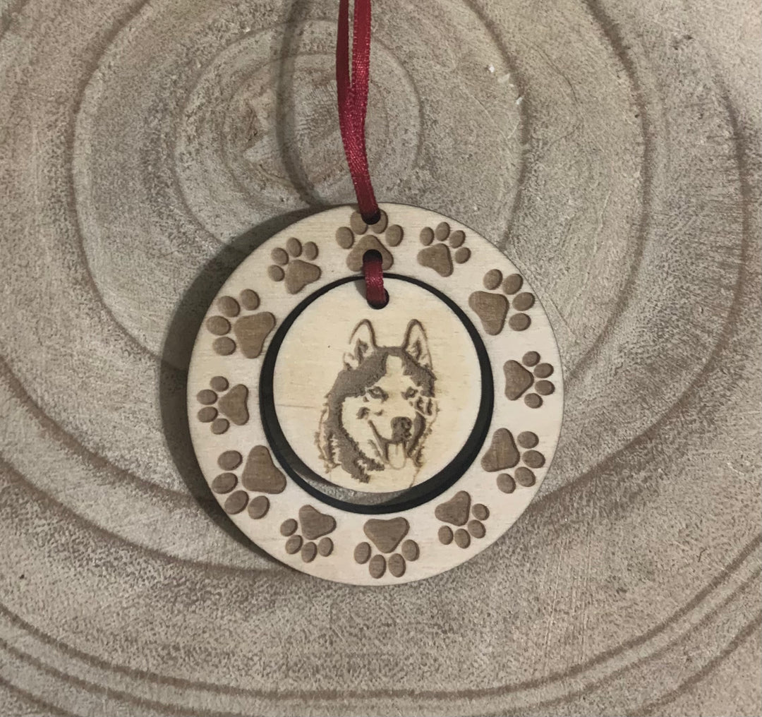 Husky Face Illustration Hanging Decoration ~ Mini Paw Wreath